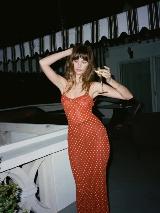 The Esmé - Rouge Spot^Réalisation Par Shop