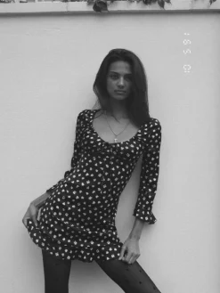 The Sofia - Forget Me Not^Réalisation Par Cheap