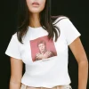 Watch That Man Baby Tee -^Réalisation Par Discount